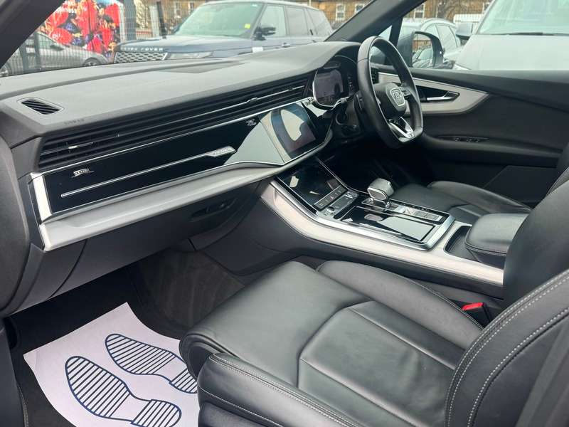 2020 AUDI Q7 2020 AUDI Q7