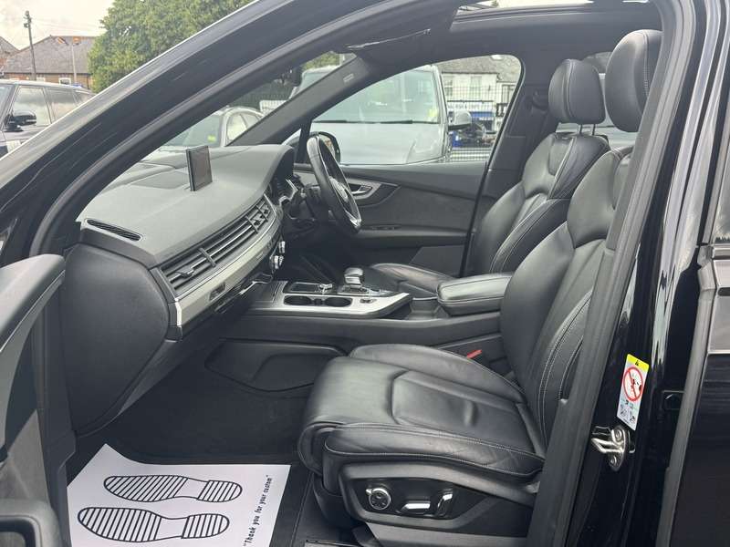 2018 AUDI Q7 2018 AUDI Q7
