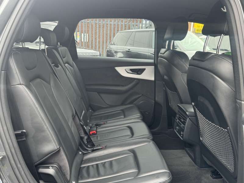 2020 AUDI Q7 2020 AUDI Q7