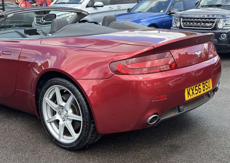2006 ASTON MARTIN VANTAGE 2006 ASTON MARTIN VANTAGE