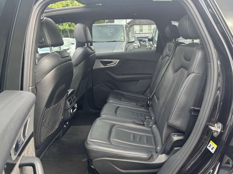 2018 AUDI Q7 2018 AUDI Q7