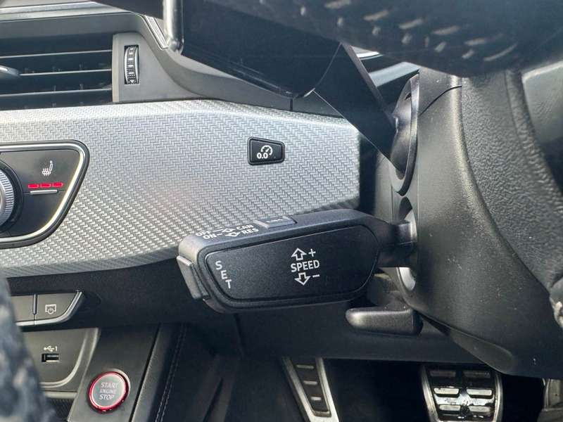 2018 AUDI RS4 2018 AUDI RS4