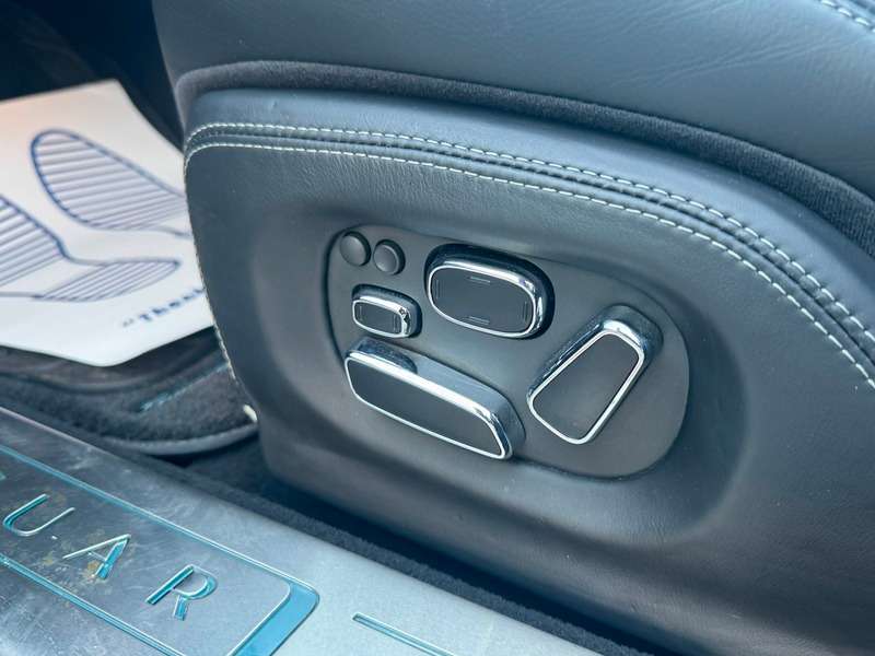 2010 JAGUAR XJ 2010 JAGUAR XJ