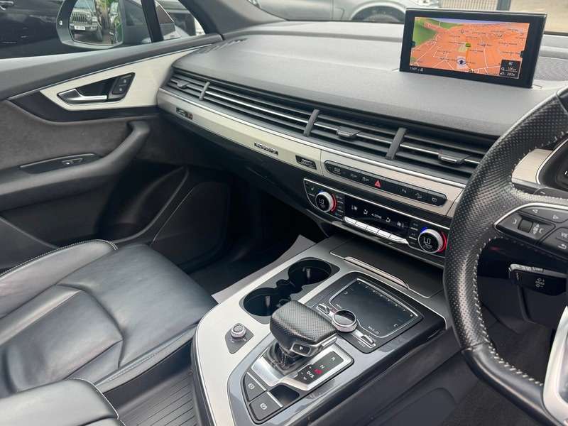 2018 AUDI Q7 2018 AUDI Q7