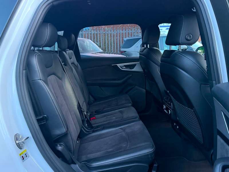 2019 AUDI Q7 2019 AUDI Q7