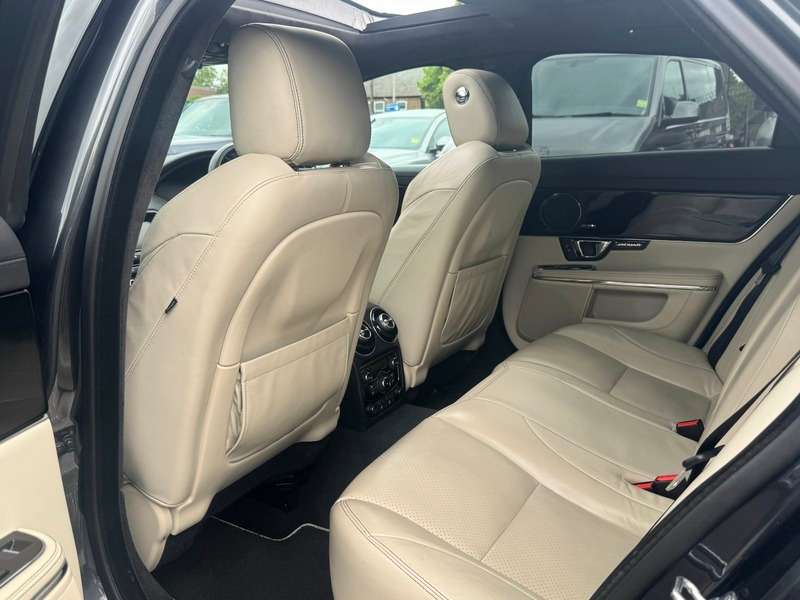 2018 JAGUAR XJ 2018 JAGUAR XJ