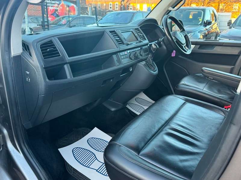 2017 VOLKSWAGEN TRANSPORTER SHUTTLE 2017 VOLKSWAGEN TRANSPORTER SHUTTLE