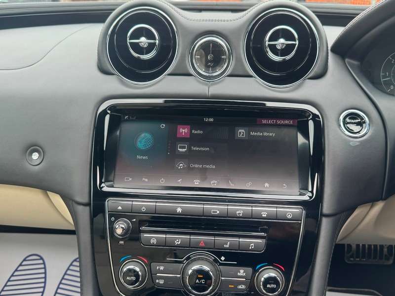 2018 JAGUAR XJ 2018 JAGUAR XJ