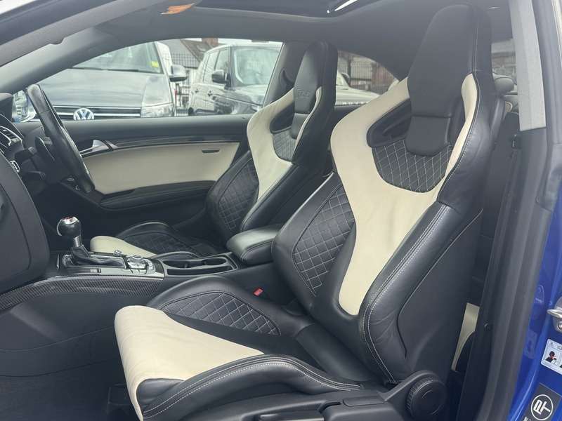 2015 AUDI RS5 2015 AUDI RS5