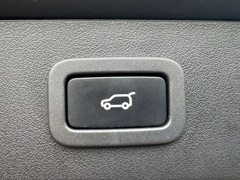 2017 JAGUAR XF 2017 JAGUAR XF