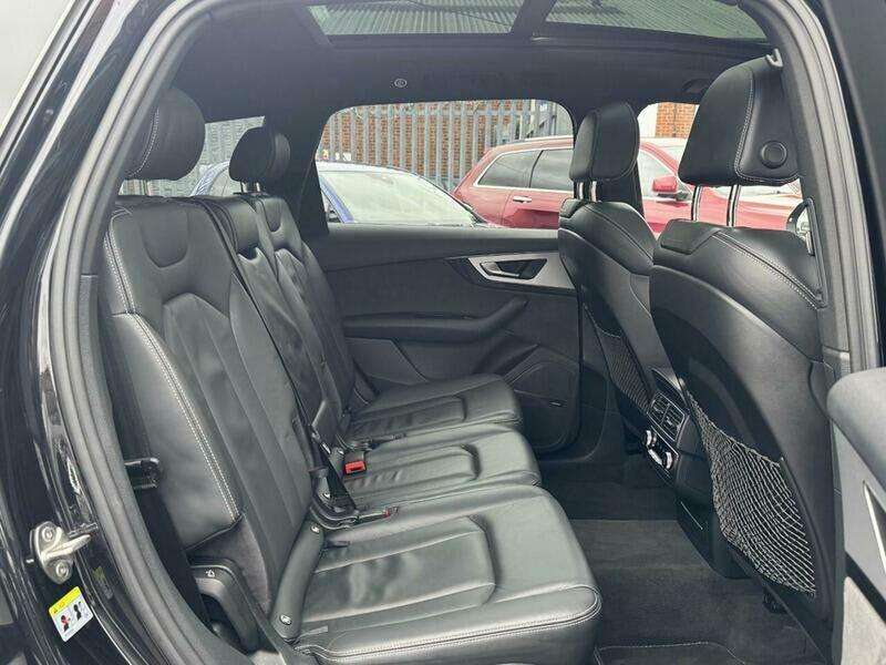 2017 AUDI Q7 2017 AUDI Q7