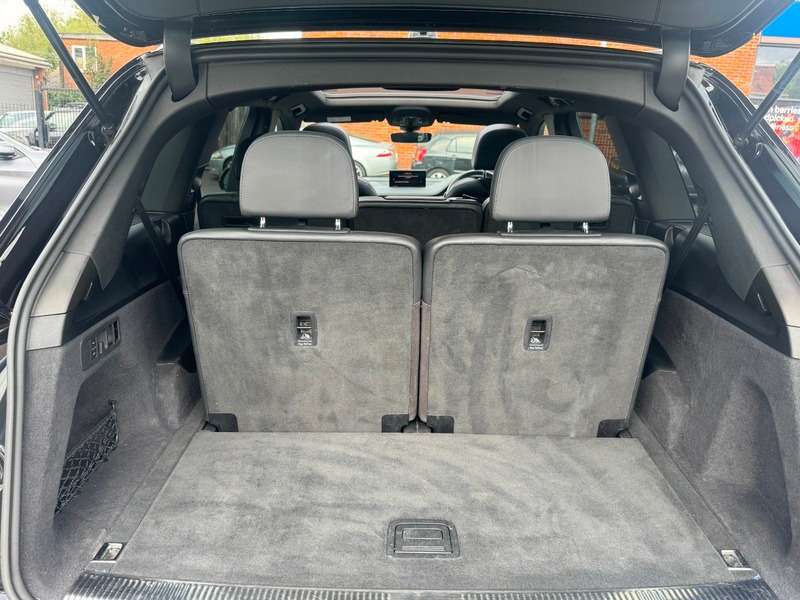 2018 AUDI Q7 2018 AUDI Q7