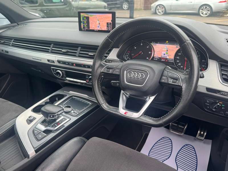 2016 AUDI Q7 2016 AUDI Q7
