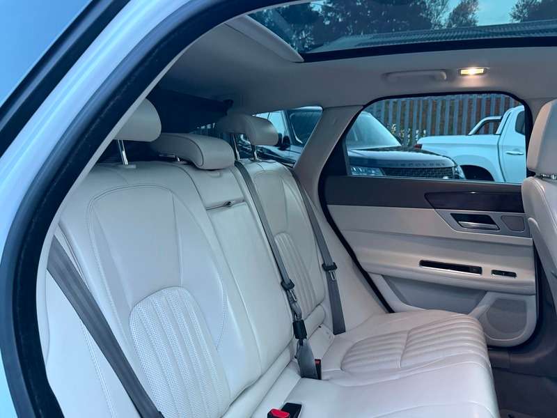 2018 JAGUAR XF 2018 JAGUAR XF