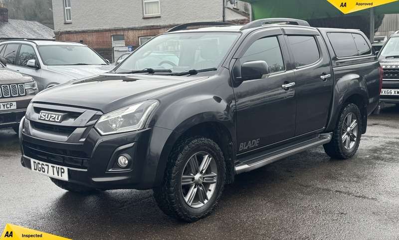 A 2017 ISUZU RODEO 1.9 TD Blade Pickup Double Cab 4dr Diesel Manual 4WD Euro 6 (164 ps) A 2017 ISUZU RODEO 1.9 TD Blade Pickup Double Cab 4dr Diesel Manual 4WD Euro 6 (164 ps)