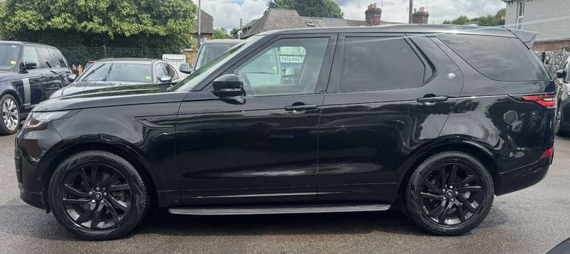 A 2020 LAND ROVER DISCOVERY 2.0 SD4 Landmark Edition SUV 5dr Diesel Auto 4WD Euro 6 (s/s) (240 ps) A 2020 LAND ROVER DISCOVERY 2.0 SD4 Landmark Edition SUV 5dr Diesel Auto 4WD Euro 6 (s/s) (240 ps)