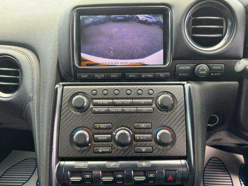 2011 NISSAN GT-R 2011 NISSAN GT-R