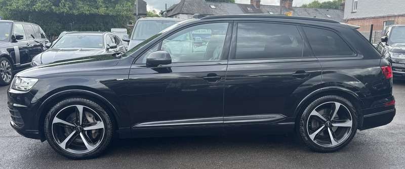 A 2018 AUDI Q7 3.0 TDI V6 Black Edition SUV 5dr Diesel Tiptronic quattro Euro 6 (s/s) (272 ps) A 2018 AUDI Q7 3.0 TDI V6 Black Edition SUV 5dr Diesel Tiptronic quattro Euro 6 (s/s) (272 ps)