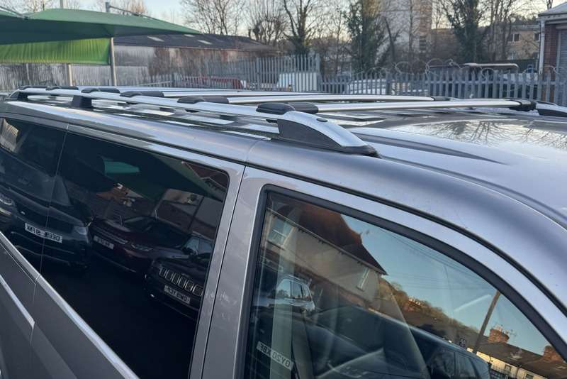 2017 VOLKSWAGEN TRANSPORTER SHUTTLE 2017 VOLKSWAGEN TRANSPORTER SHUTTLE