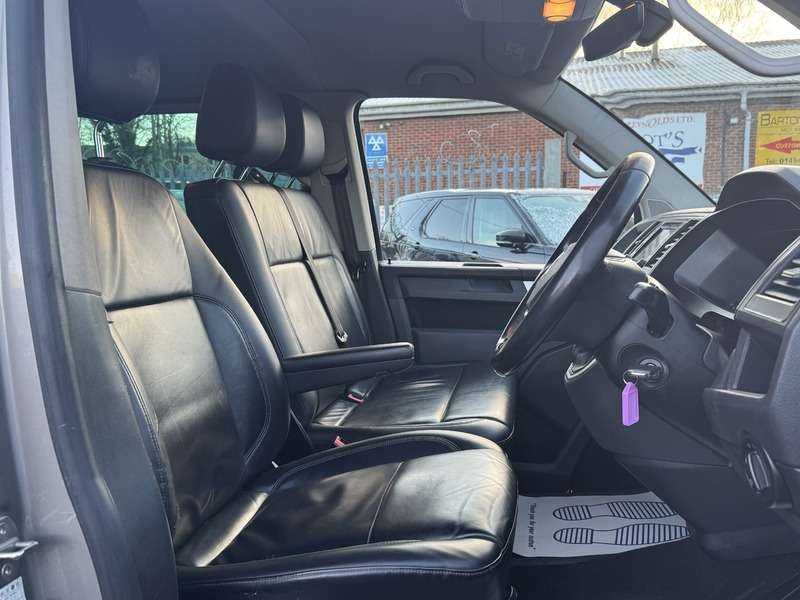 2017 VOLKSWAGEN TRANSPORTER SHUTTLE 2017 VOLKSWAGEN TRANSPORTER SHUTTLE