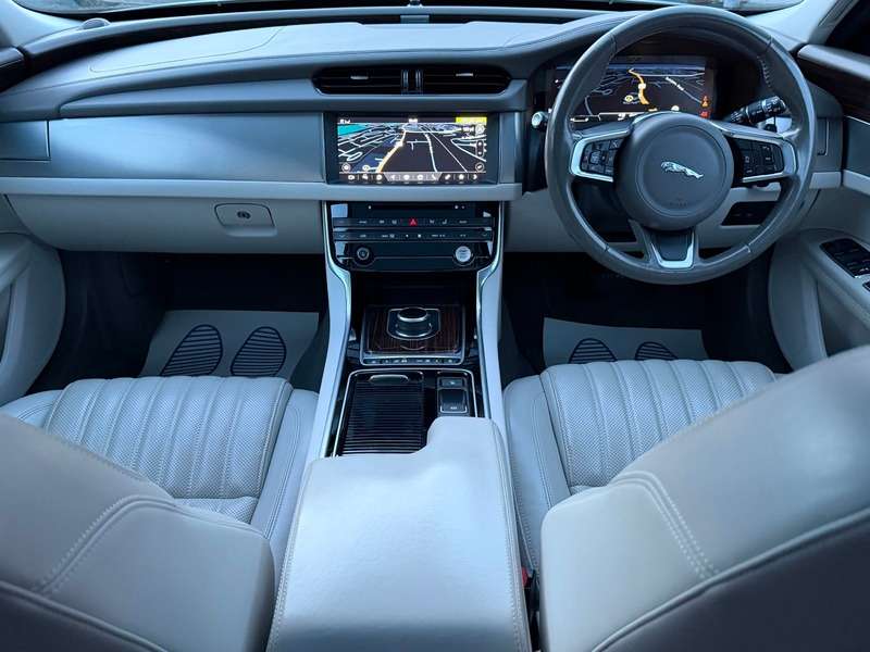 2018 JAGUAR XF 2018 JAGUAR XF