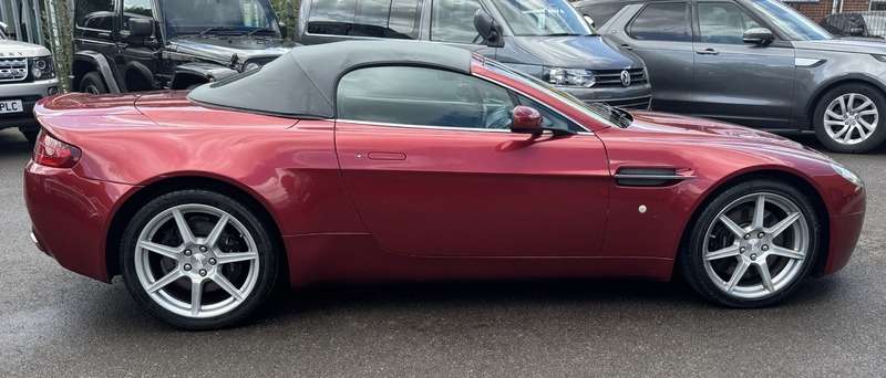 2006 ASTON MARTIN VANTAGE 2006 ASTON MARTIN VANTAGE