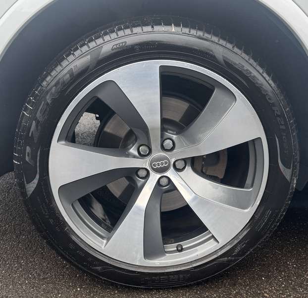 2016 AUDI Q7 2016 AUDI Q7