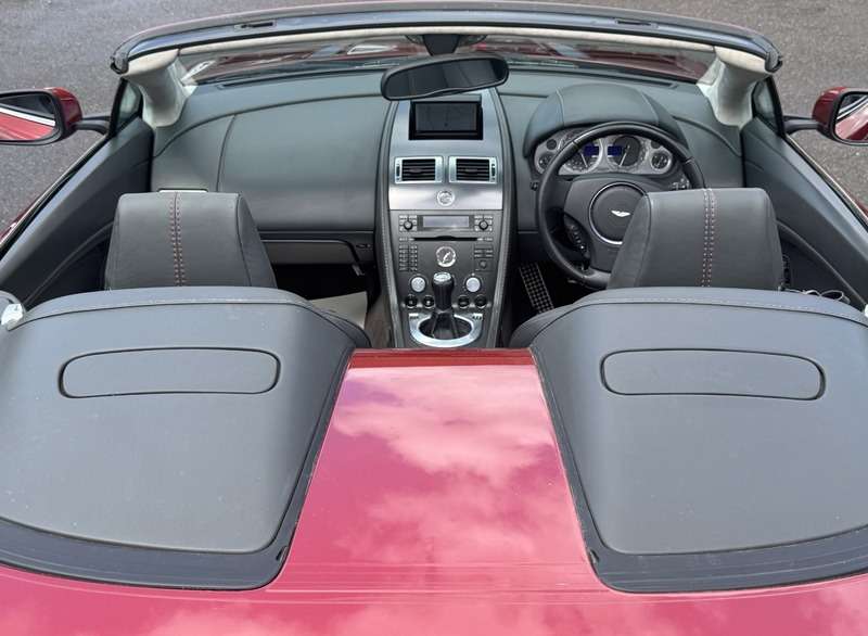 2006 ASTON MARTIN VANTAGE 2006 ASTON MARTIN VANTAGE