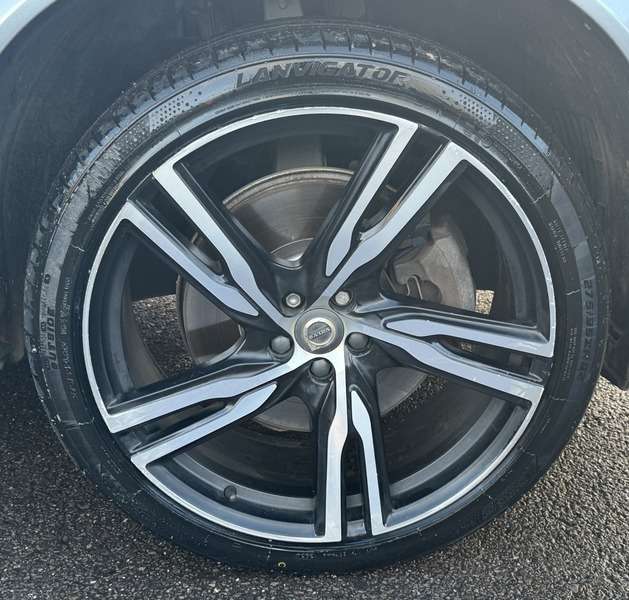 2017 VOLVO XC90 2017 VOLVO XC90