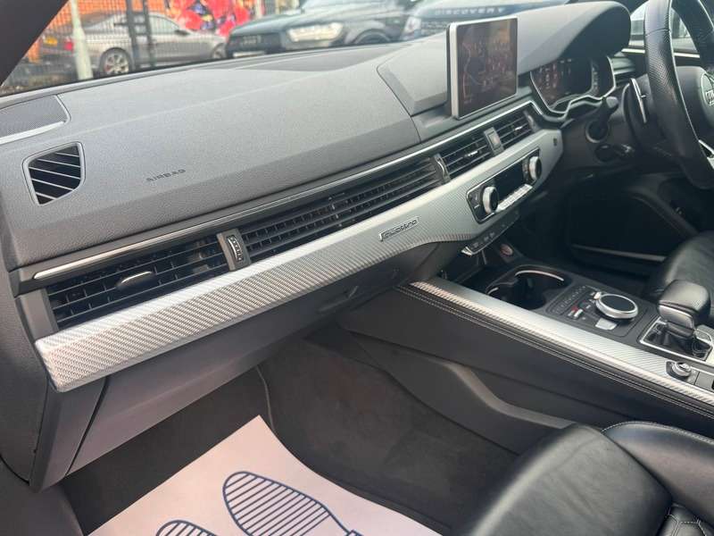 2018 AUDI RS4 2018 AUDI RS4