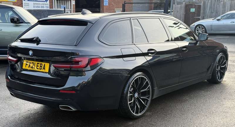 2021 BMW 5 SERIES 2021 BMW 5 SERIES