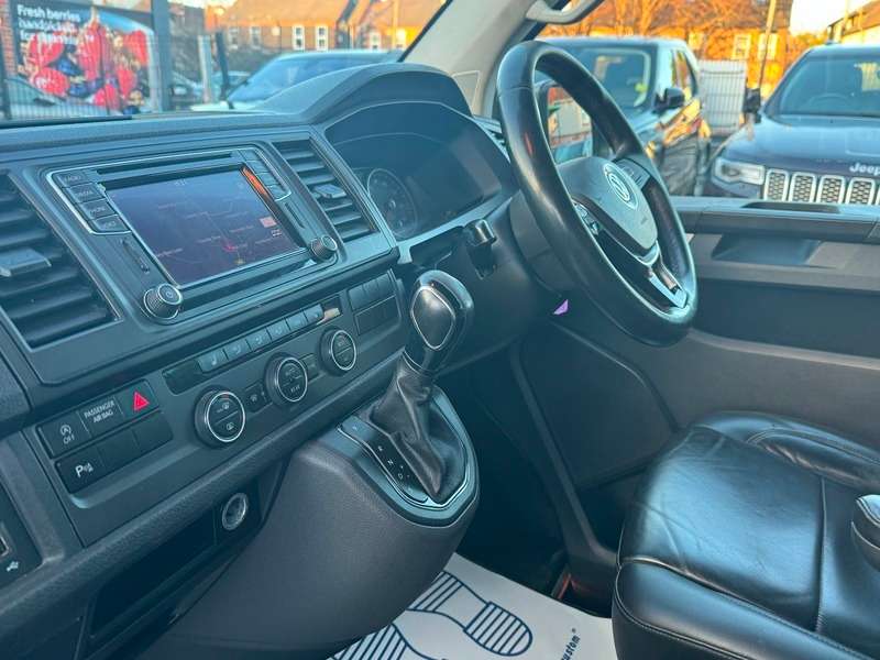 2017 VOLKSWAGEN TRANSPORTER SHUTTLE 2017 VOLKSWAGEN TRANSPORTER SHUTTLE