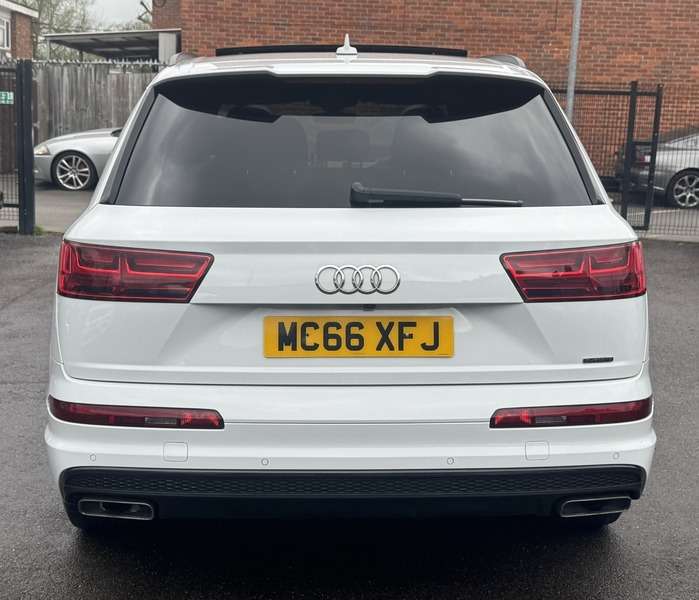 2016 AUDI Q7 2016 AUDI Q7