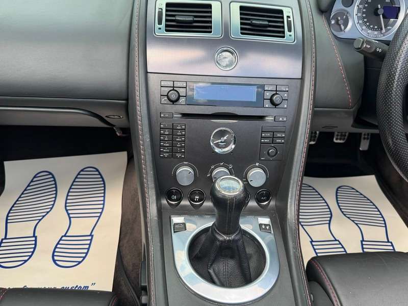 2006 ASTON MARTIN VANTAGE 2006 ASTON MARTIN VANTAGE