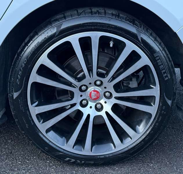 2018 JAGUAR XF 2018 JAGUAR XF