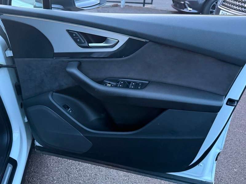 2019 AUDI Q7 2019 AUDI Q7