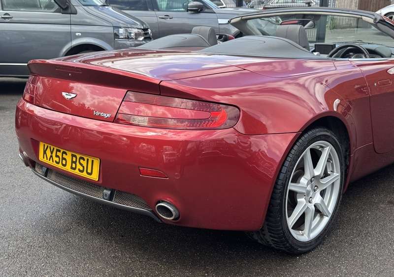 2006 ASTON MARTIN VANTAGE 2006 ASTON MARTIN VANTAGE