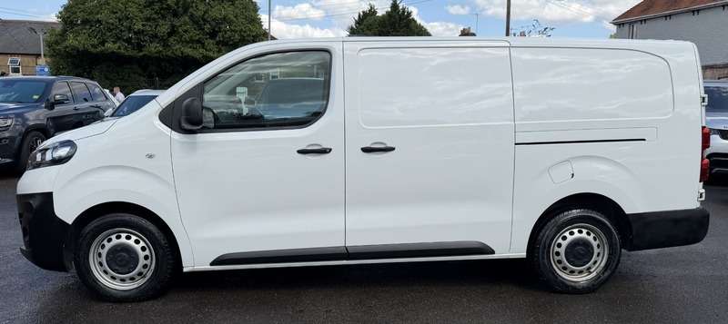 A 2021 VAUXHALL VIVARO 1.5 Turbo D 2900 Edition Panel Van 5dr Diesel Manual L2 H1 Euro 6 (s/s) (100 ps) A 2021 VAUXHALL VIVARO 1.5 Turbo D 2900 Edition Panel Van 5dr Diesel Manual L2 H1 Euro 6 (s/s) (100 ps)