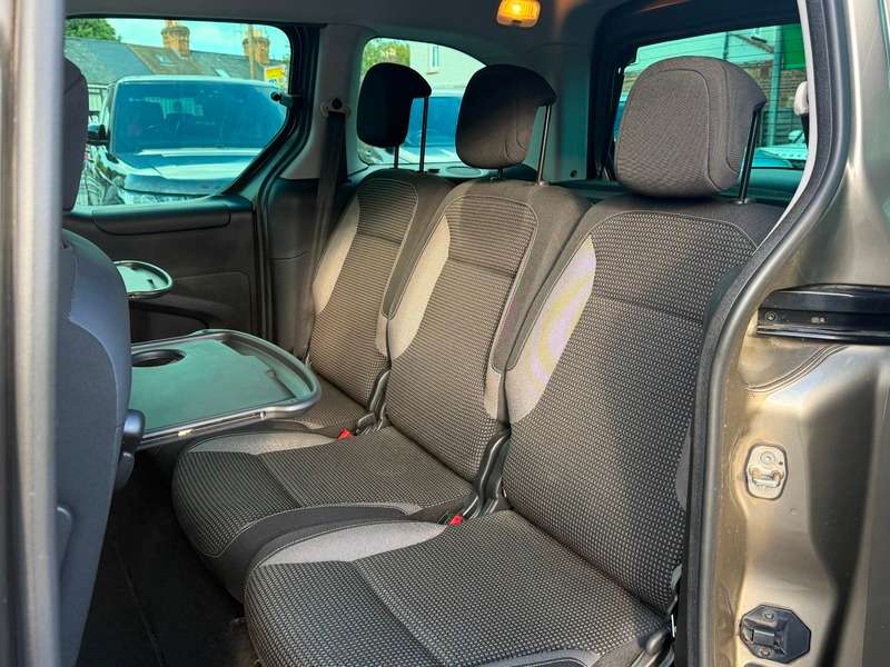 2017 PEUGEOT PARTNER TEPEE 2017 PEUGEOT PARTNER TEPEE