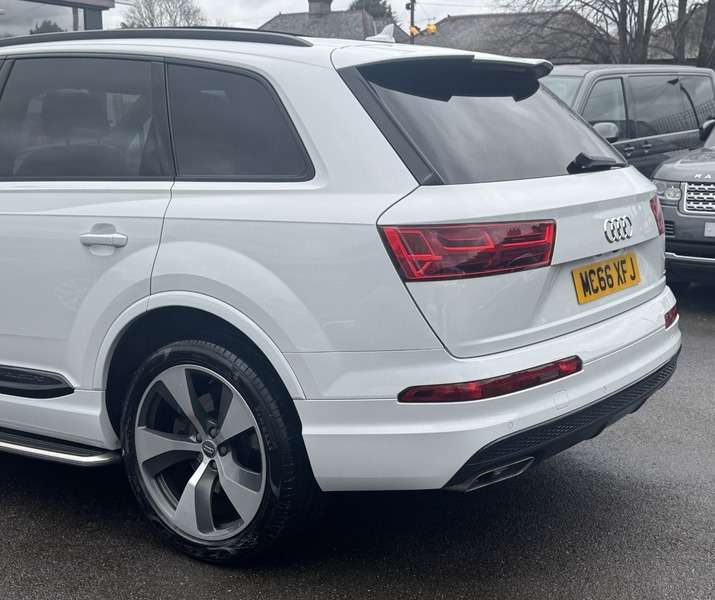2016 AUDI Q7 2016 AUDI Q7