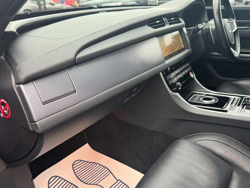 2017 JAGUAR XF 2017 JAGUAR XF