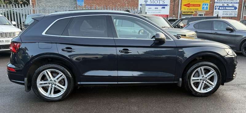 2017 AUDI Q5 2017 AUDI Q5