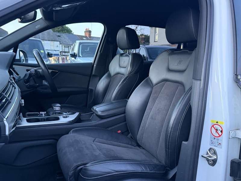 2019 AUDI Q7 2019 AUDI Q7
