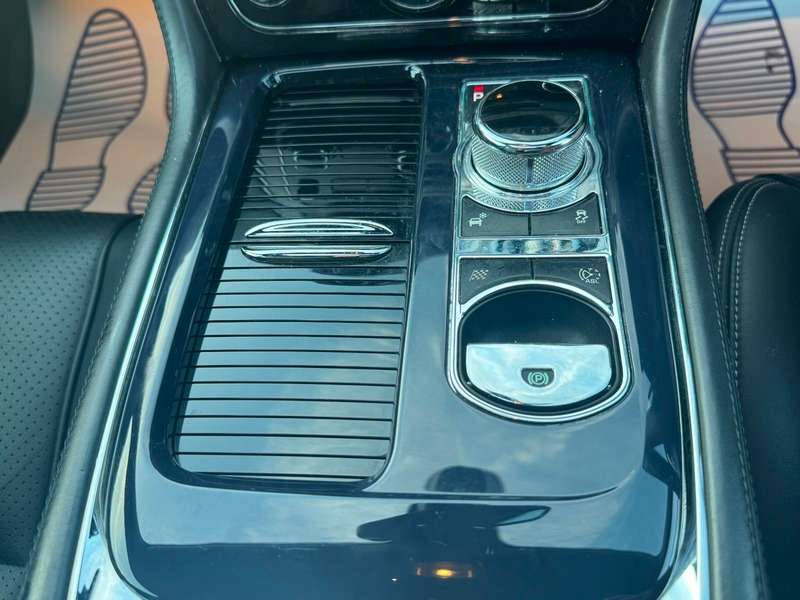 2010 JAGUAR XJ 2010 JAGUAR XJ