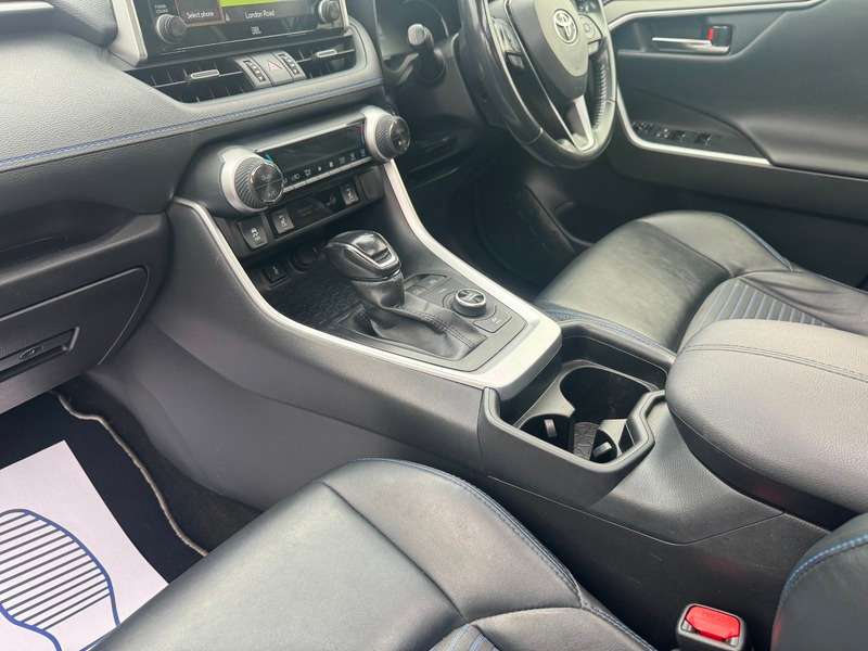 2020 TOYOTA RAV4 2020 TOYOTA RAV4