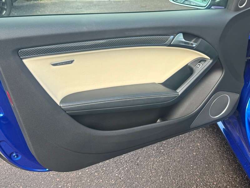 2015 AUDI RS5 2015 AUDI RS5