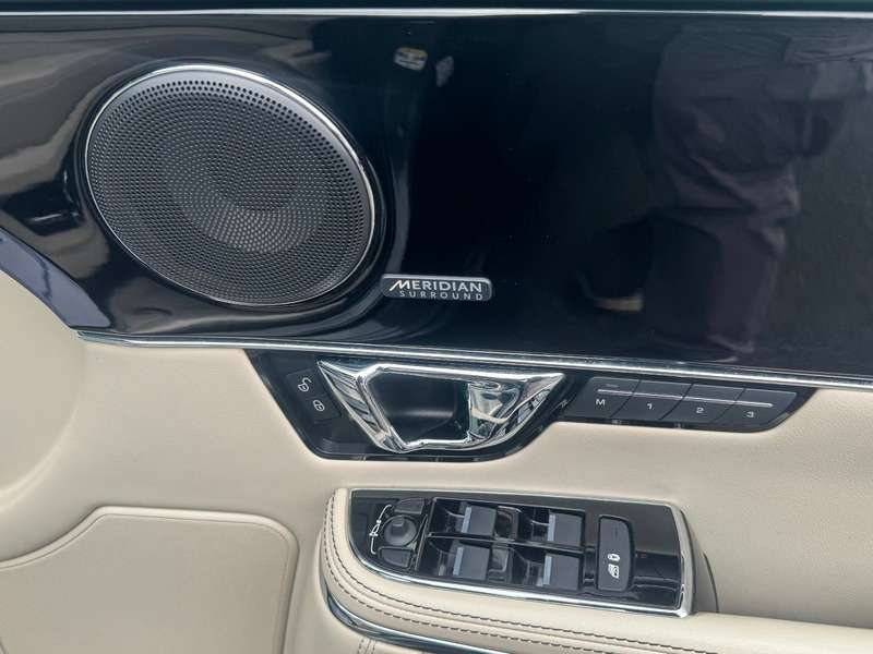 2018 JAGUAR XJ 2018 JAGUAR XJ
