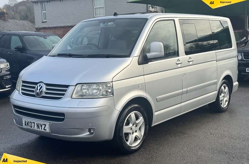 A 2007 VOLKSWAGEN CARAVELLE 2.5 TDI Pure Drive Executive MPV 5dr Diesel Tiptronic Euro 4 (174 ps) A 2007 VOLKSWAGEN CARAVELLE 2.5 TDI Pure Drive Executive MPV 5dr Diesel Tiptronic Euro 4 (174 ps)