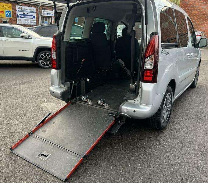 2018 PEUGEOT PARTNER TEPEE 2018 PEUGEOT PARTNER TEPEE