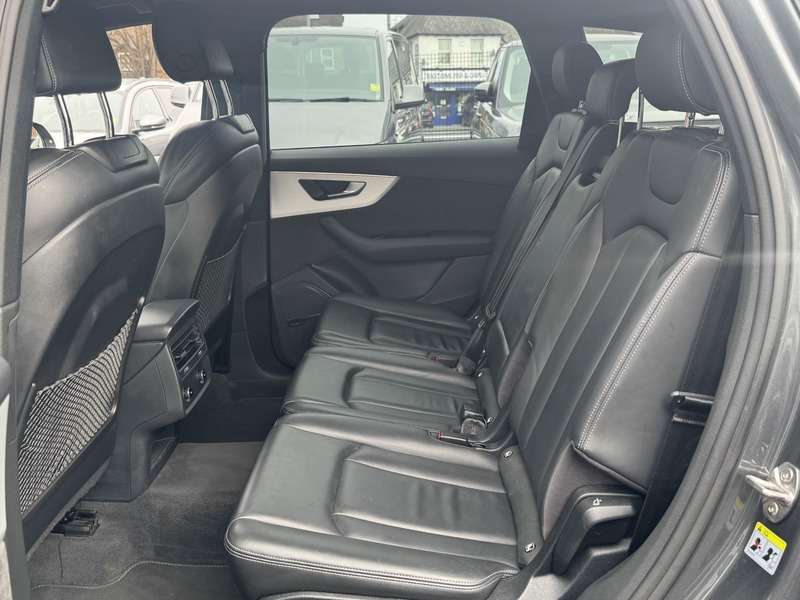 2020 AUDI Q7 2020 AUDI Q7